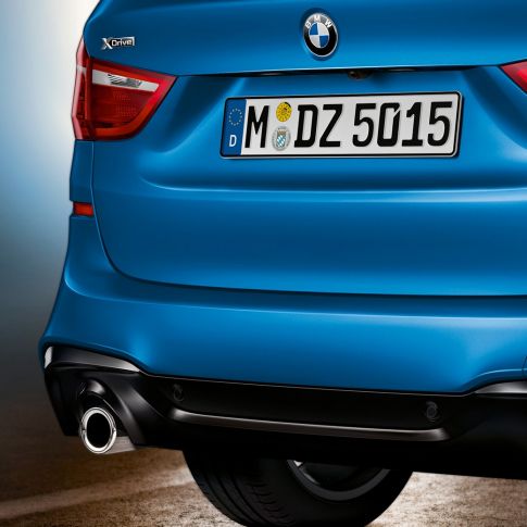 Partea spate a BMW Seria 2 Gran Tourer Imagine în prim-plan cu partea spate a BMW Seria 2 Gran Tourer, F46, 2018, în Albastru Estoril metalizat