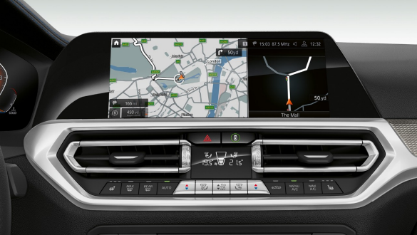 Habitaclu BMW Live Professional al BMW Seria 3 Sedan Imagine frontală în prim-plan cu afişajul din habitaclu al BMW Seria 3 Sedan cu Habitaclu BMW Live Professional.