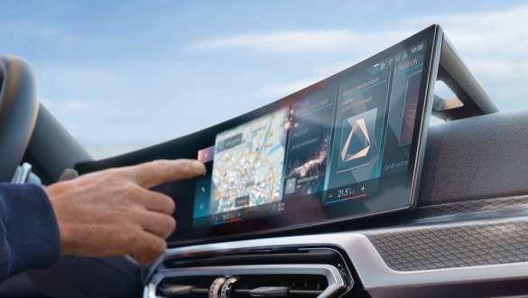 Afişaj curbat BMW BMW Seria 3 Sedan LCI afişajul curbat BMW
