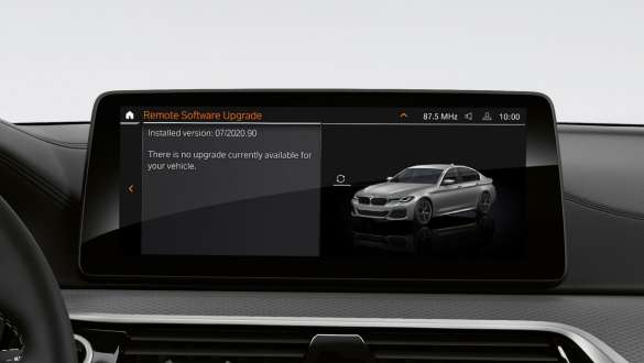 „Remote Software Upgrade” al BMW Seria 5 Sedan, G30 Imagine din habitaclul BMW Seria 5 Sedan, G30, Facelift, 2020, cu „Remote Software Upgrade”