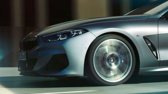 Sistem de evacuare Sport Imagine cu sistemul de evacuare Sport al BMW Seria 8 Gran Coupé