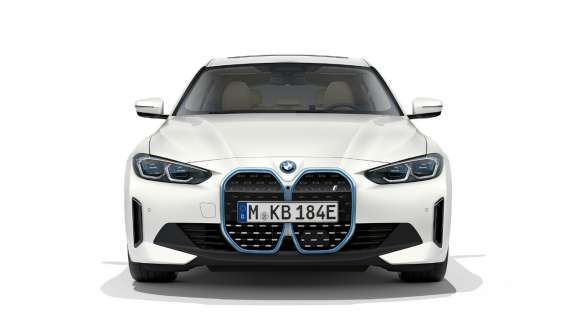 Imagine din partea frontală a BMW i4 eDrive40 G26 2021 Alb Mineral Imagine din partea frontală a BMW i4 eDrive40 G26 2021 Alb Mineral
