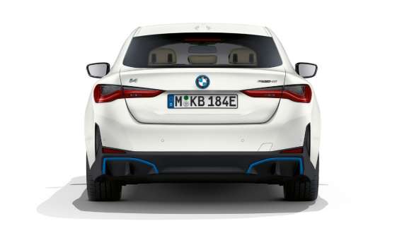 Imagine din partea din spate a unui BMW i4 eDrive40 G26 2021 Alb Mineral Imagine din partea din spate a unui BMW i4 eDrive40 G26 2021 Alb Mineral