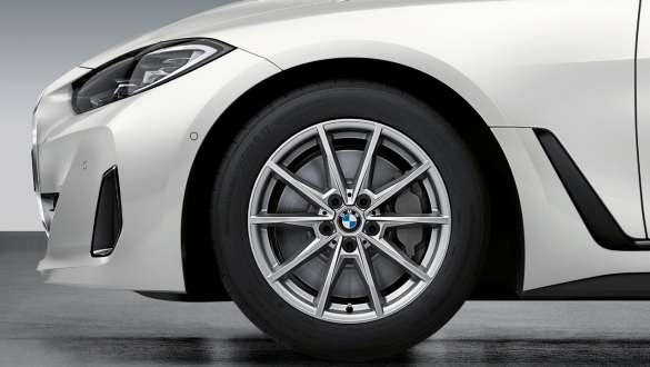 Jante BMW din aliaj uşor Double-spoke de 18”, tip 853, Gri Gunmetal ale modelului BMW i4 eDrive40 G26 2021 Jante BMW din aliaj uşor Double-spoke de 18”, tip 853, Gri Gunmetal ale modelului BMW i4 eDrive40 G26 2021