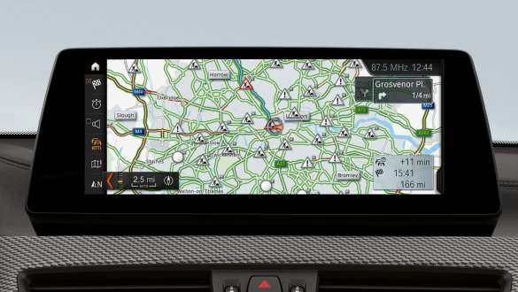Informaţii de trafic în timp real BMW X2 M35i Informaţii de trafic în timp real BMW X2 M35i
