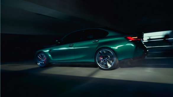 Suspensia specifică M a BMW M3 Sedan 2020 BMW M3 Sedan 2020 în Verde Isle of Man