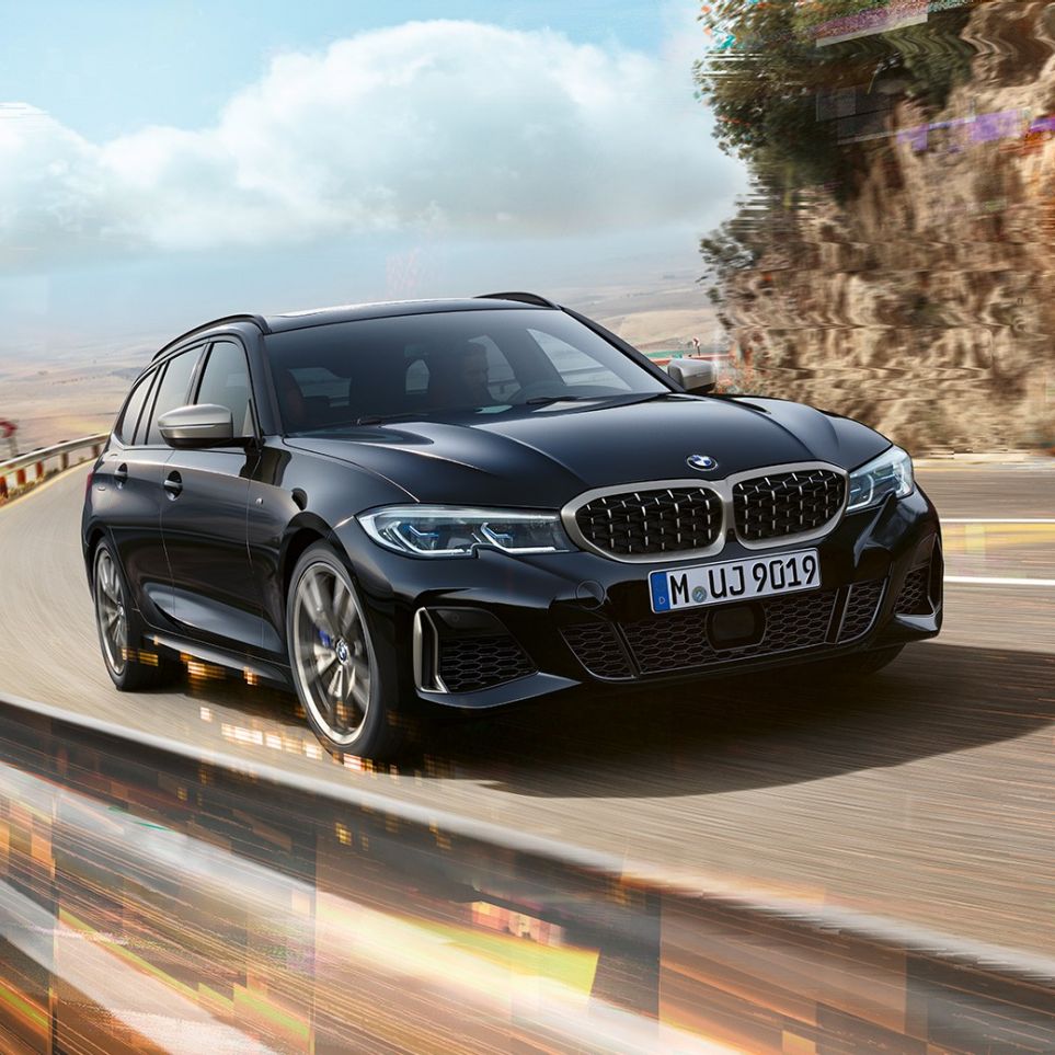Designul părţii frontale cu grilă şi prize de aer Imagine cu designul părţii frontale cu grila şi prizele de aer ale BMW M340i xDrive Touring.