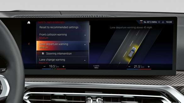 Driving Assistant Professional BMW M340i xDrive şi M340d xDrive Touring, Driving Assistant Professional