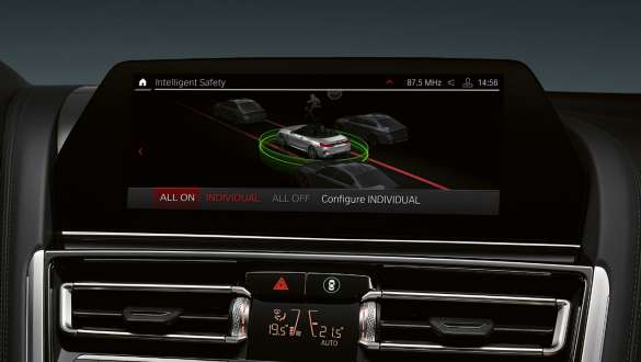 Driving Assistant Professional. Modelele BMW Seria 8 Cabriolet M cu Driving Assistant Professional.