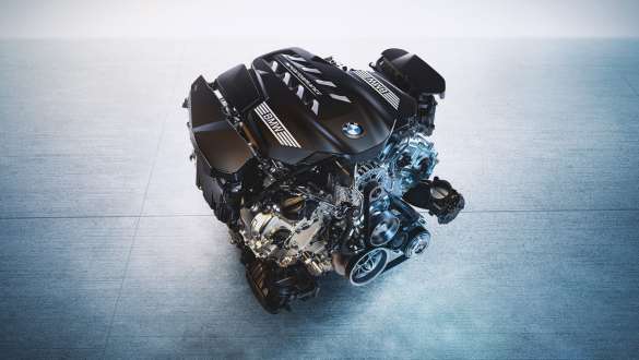 Motorul M TwinPower Turbo pe benzină cu 8 cilindri al BMW M850i xDrive Gran Coupé Imagine cu motorul M TwinPower Turbo pe benzină cu 8 cilindri al BMW M850i xDrive Gran Coupé, G16, 2019