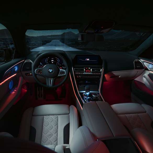 Interiorul BMW M8 Competition Gran Coupé Imagine cu scaunele M Sport din interiorul BMW M8 Competition Gran Coupé, F93, 2020
