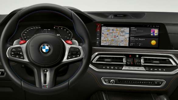BMW X6 M Competition cu panou de instrumente specific M Imagine cu habitaclul BMW X6 M Competition, F96 SUV 2020, cu panou de instrumente specific M