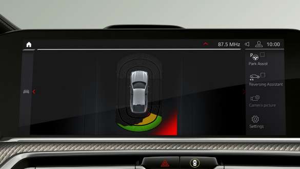 BMW X6 M cu Asistentul la parcare Plus Asistentul la parcare Plus BMW X6 M 2020 SUV