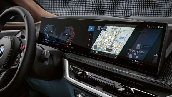 Afişaj curbat BMW BMW XM, BMW Afişaj curbat