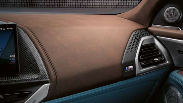 BMW XM, BMW Individual piele Merino cu elemente exclusiviste în Walknappa Vintage Coffee BMW XM, interior BMW Individual piele Merino cu elemente exclusiviste în Walknappa Vintage Coffee