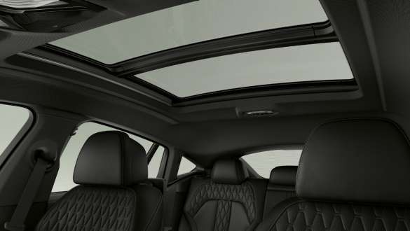 Plafonul panoramic Sky Lounge al modelului BMW X6 G06 2019 Plafonul panoramic Sky Lounge al modelului BMW X6 G06 2019