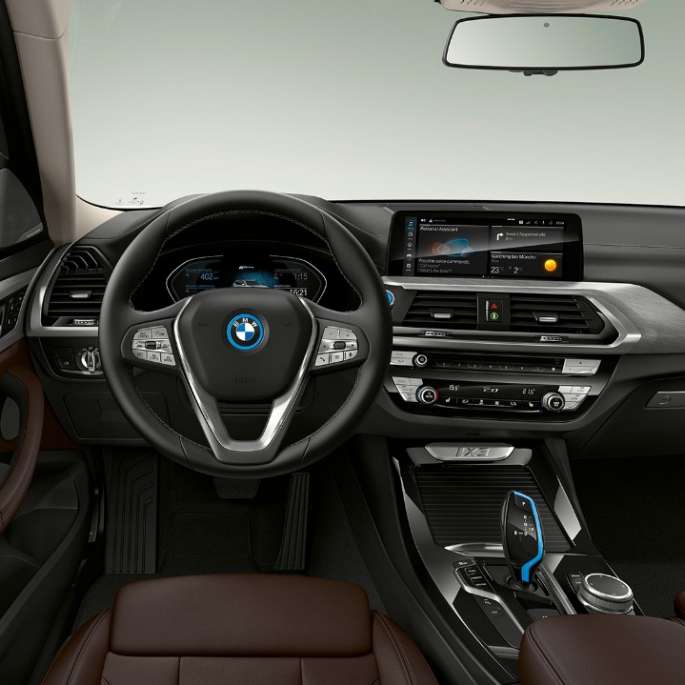 Imagine cu habitaclul BMW iX3, G08, cu echipamentele variantei „Impressive” Imagine din interior cu habitaclul BMW iX3, G08, 2020, cu echipamentele variantei „Impressive”
