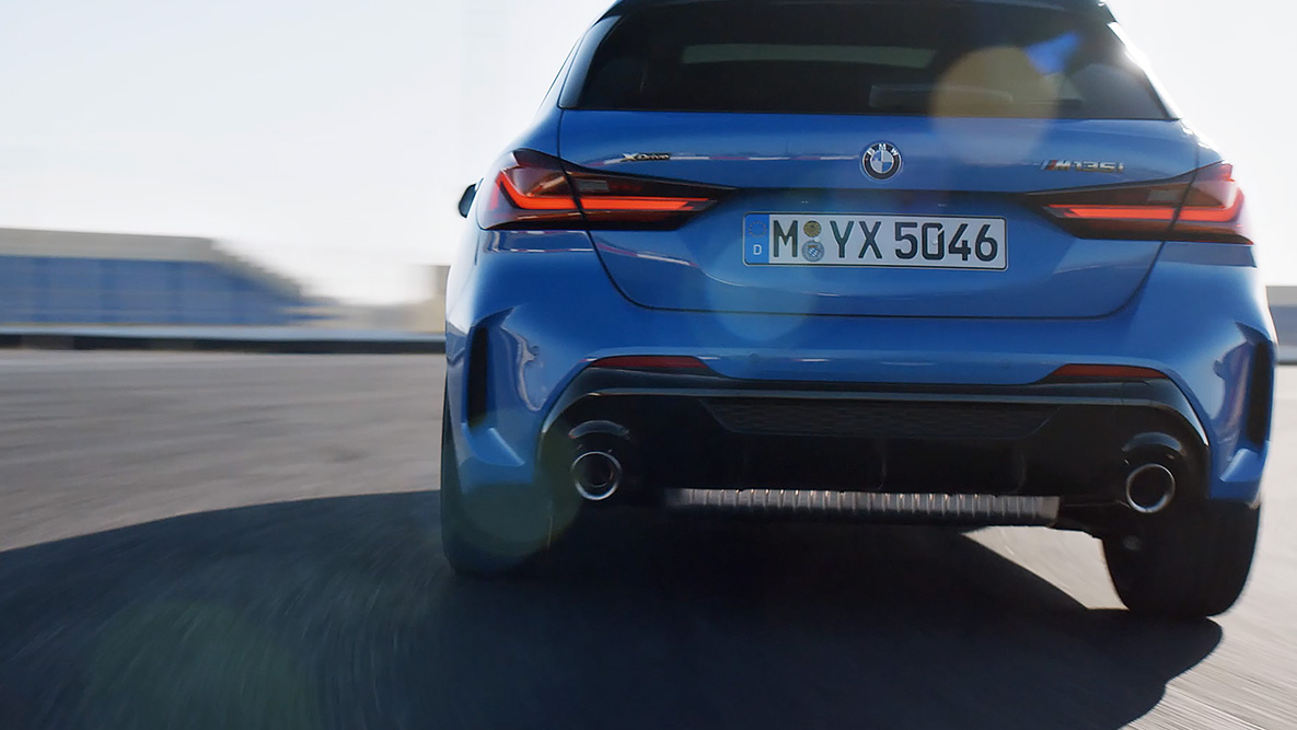 Direcţie M Sport. Imagine cu BMW Seria 1 cu direcţie M Sport.