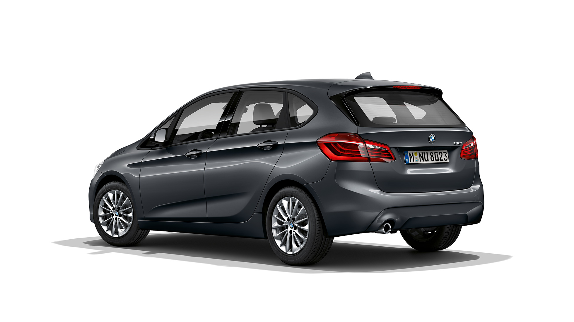 Imagine cu trei sferturi din partea spate a BMW Seria 2 Active Tourer, model Advantage Imagine cu trei sferturi din partea spate a BMW 218i Active Tourer, F45, în Gri Mineral metalizat, model Advantage