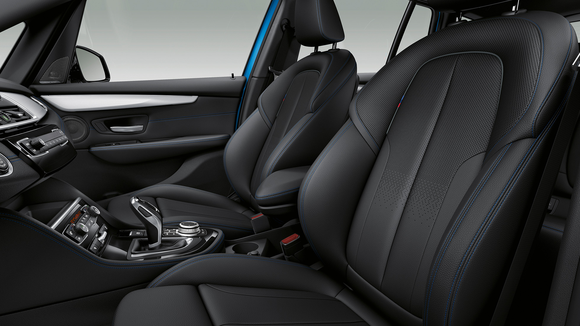 Scaunele sport ale BMW Seria 2 Gran Tourer Imagine cu scaunele sport ale BMW Seria 2 Gran Tourer, F46, 2018