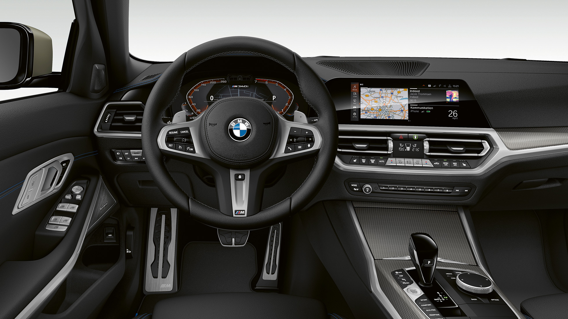Habitaclu M340i xDrive, BMW Seria 3 Sedan. Prim-plan frontal al habitaclului conducătorului auto al BMW Seria 3 M340i xDrive Sedan.