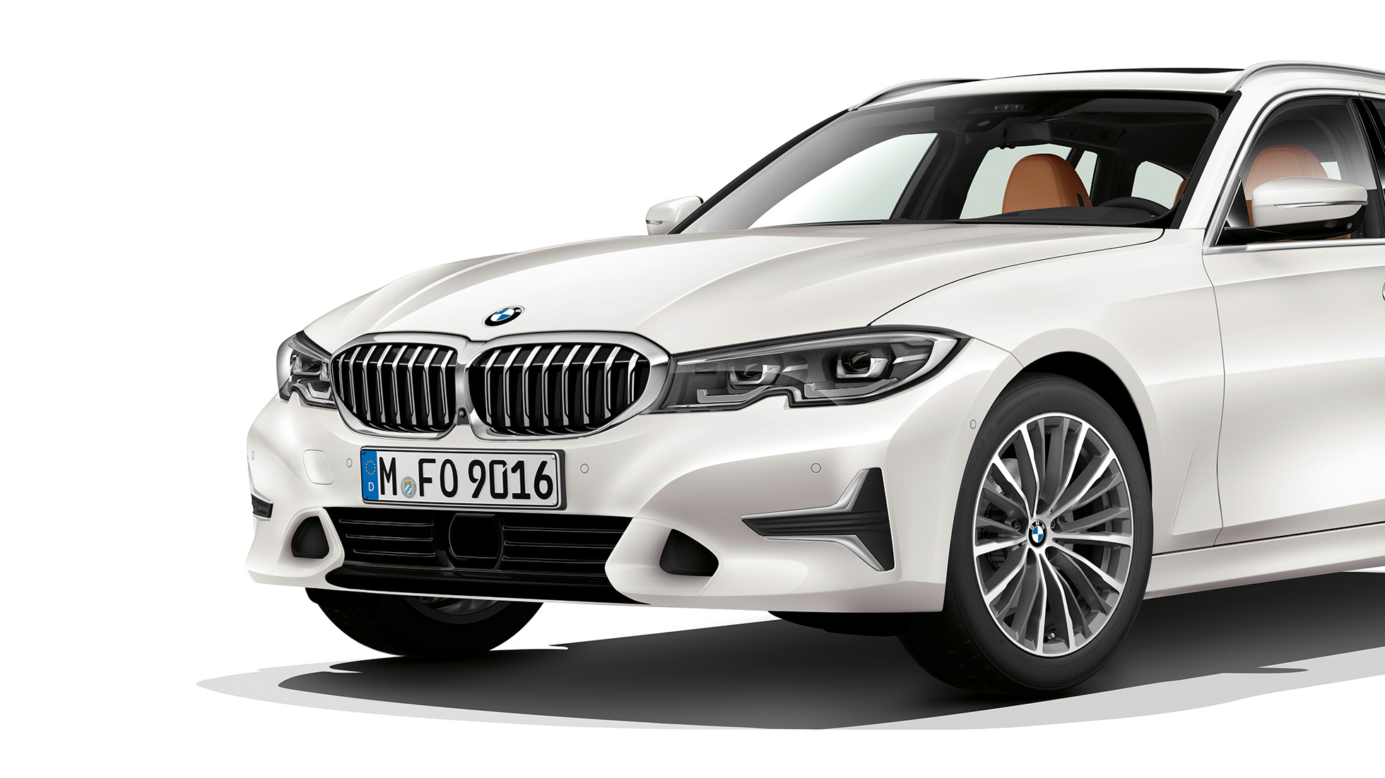 Imagine cu trei sferturi din partea frontală a Modelului Luxury Line Imagine cu trei sferturi din partea frontală a BMW Seria 3 Touring, Model Luxury Line