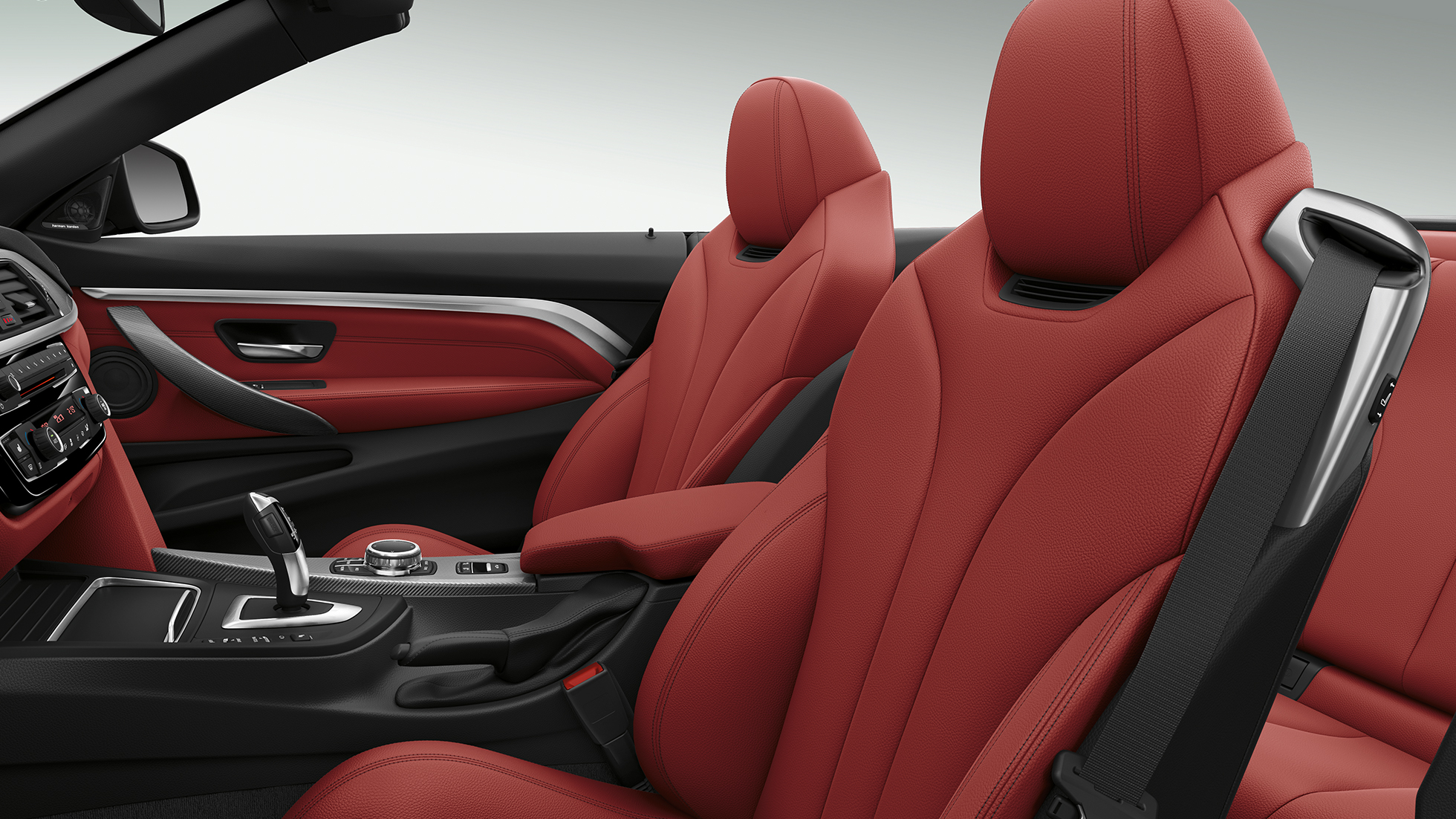 Interiorul BMW Seria 4 Cabriolet, Model Sport Line Interiorul BMW Seria 4 Cabriolet, Model Sport Line