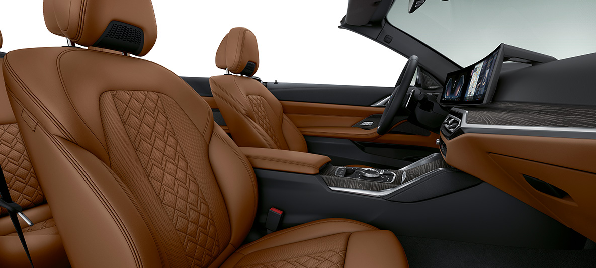 Imagine din interior cu tapiţeria BMW Individual din piele Merino integrală Tartufo a BMW Seria 4 Cabriolet G23 2020 Imagine din interior cu tapiţeria BMW Individual din piele Merino integrală Tartufo a BMW Seria 4 Cabriolet G23 2020
