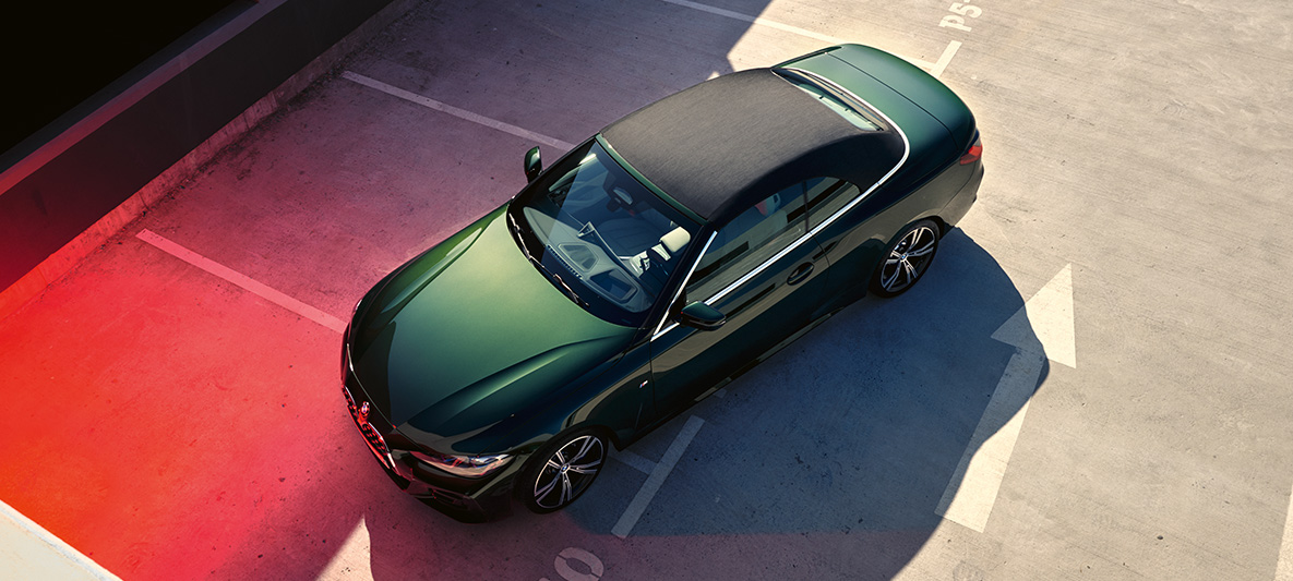 Softtop BMW Seria 4 Cabriolet G23 2020 Imagine cu softtop al BMW Seria 4 Cabriolet G23 2020 Verde Sanremo metalizat, perspectiva de sus în jos