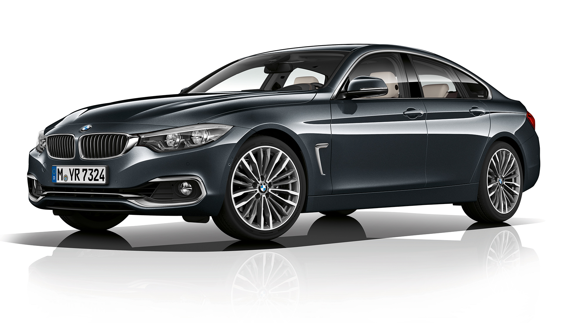 Imagine cu trei sferturi din partea frontală a BMW Seria 4 Gran Coupé, Model Luxury Line Imagine cu trei sferturi din partea frontală a BMW Seria 4 Gran Coupé, Model Luxury Line