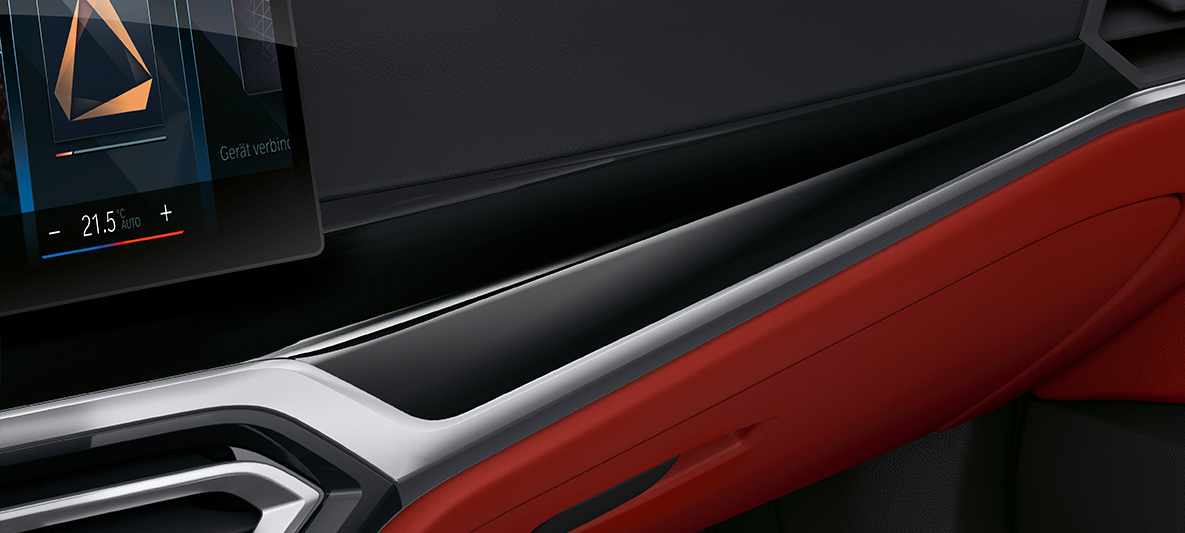 Imagine din interior cu ornamentele interioare în Negru Piano ale BMW Seria 4 Gran Coupé G26 2021 Imagine din interior cu ornamentele interioare de la BMW Individual în Negru Piano ale BMW Seria 4 Gran Coupé G26 2021