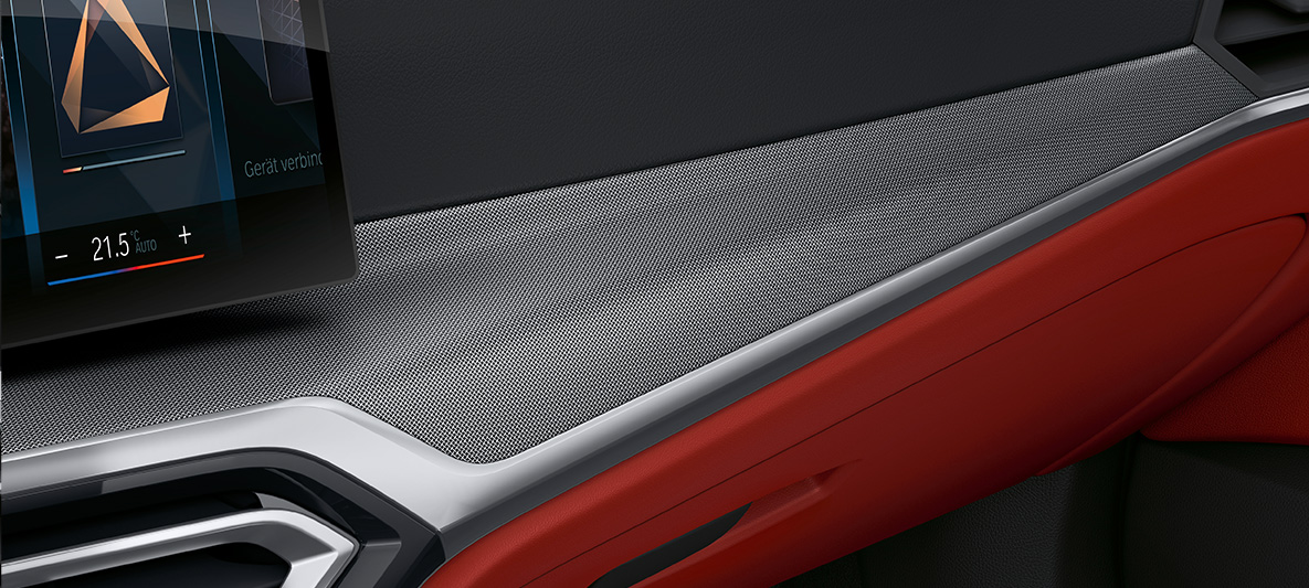 Imagine din interior cu ornamentele interioare din ţesătură de aluminiu lucioasă ale BMW Seria 4 Gran Coupé G26 2021 Imagine din interior cu ornamentele interioare BMW Individual din ţesătură de aluminiu lucioasă ale BMW Seria 4 Gran Coupé G26 2021