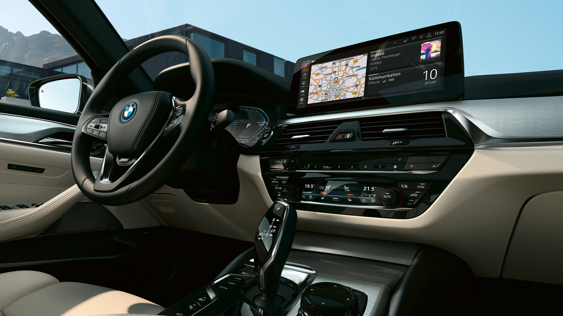 Habitaclul BMW Seria 5 Touring, G31 Imagine în prim plan cu habitaclul BMW Seria 5 Touring, G31, Facelift, 2020