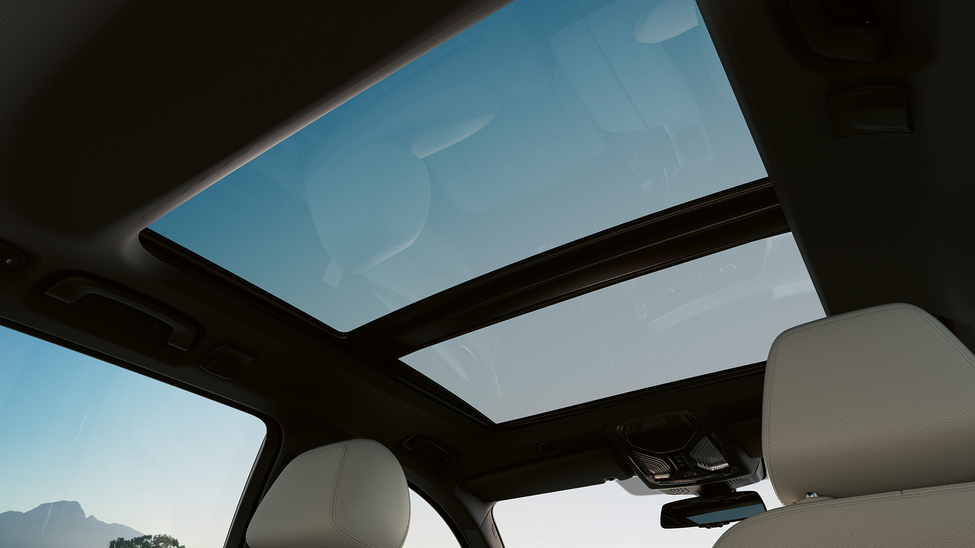 Trapa panoramică a BMW Seria 5 Touring, G31 Imagine în prim plan cu trapa panoramică a BMW Seria 5 Touring, G31, Facelift, 2020, în Gri Sophisto