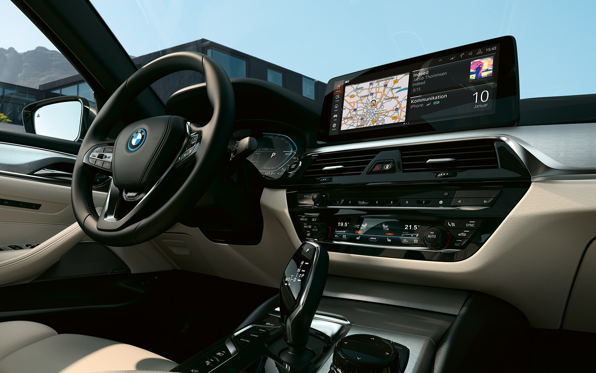 Habitaclul BMW Seria 5 Touring G31 LCI LCFI 4K9 Imagine din habitaclul BMW Seria 5 Touring G31 2020 Facelift cu interior din piele Dakota Alb Ivory cu detalii din aluminiu mat, cu accente în Crom Pearl