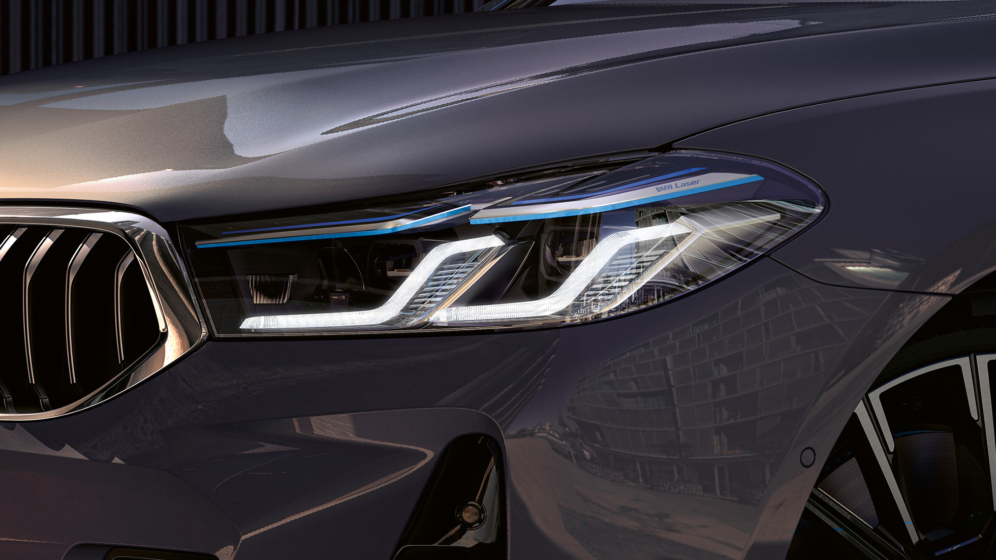 Farurile BMW Laserlight ale BMW Seria 6 Gran Turismo, G32, 2020 Imagine în prim plan cu farurile BMW Laserlight ale BMW 640i xDrive Gran Turismo, G32, 2020, în Gri Bernina