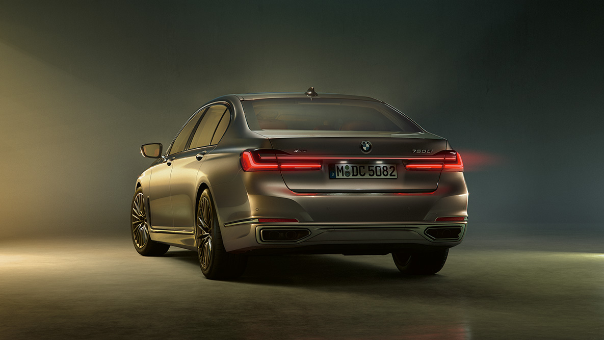 Conceptul de iluminare al BMW Seria 7 Sedan Imagine cu conceptul de iluminare al BMW Seria 7 Sedan în partea spate