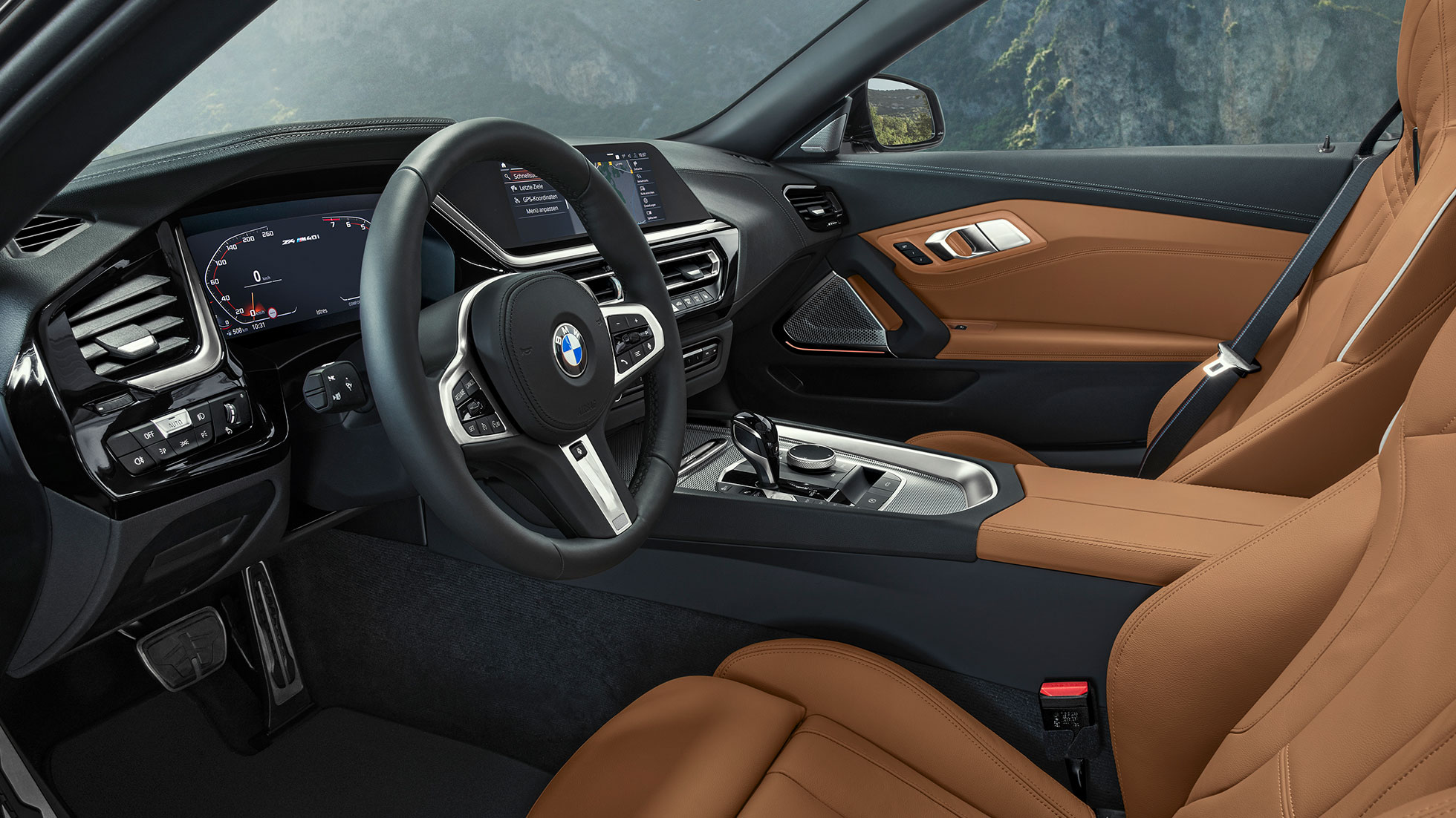 Interiorul BMW Z4 M40i, G29 Imagine din interior cu volanul BMW Z4 M40i Roadster, G29, 2019