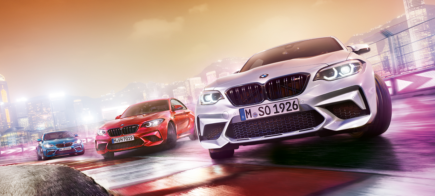 Designul BMW M2 Competition Imagine cu trei sferturi din partea frontală a BMW M2 Competition, F87, 2018, în Argintiu Hockenheim metalizat