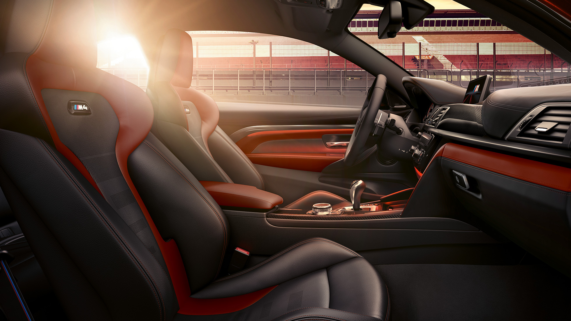 Interiorul BMW M4 Coupé Imagine din habitaclul BMW M4 Coupé