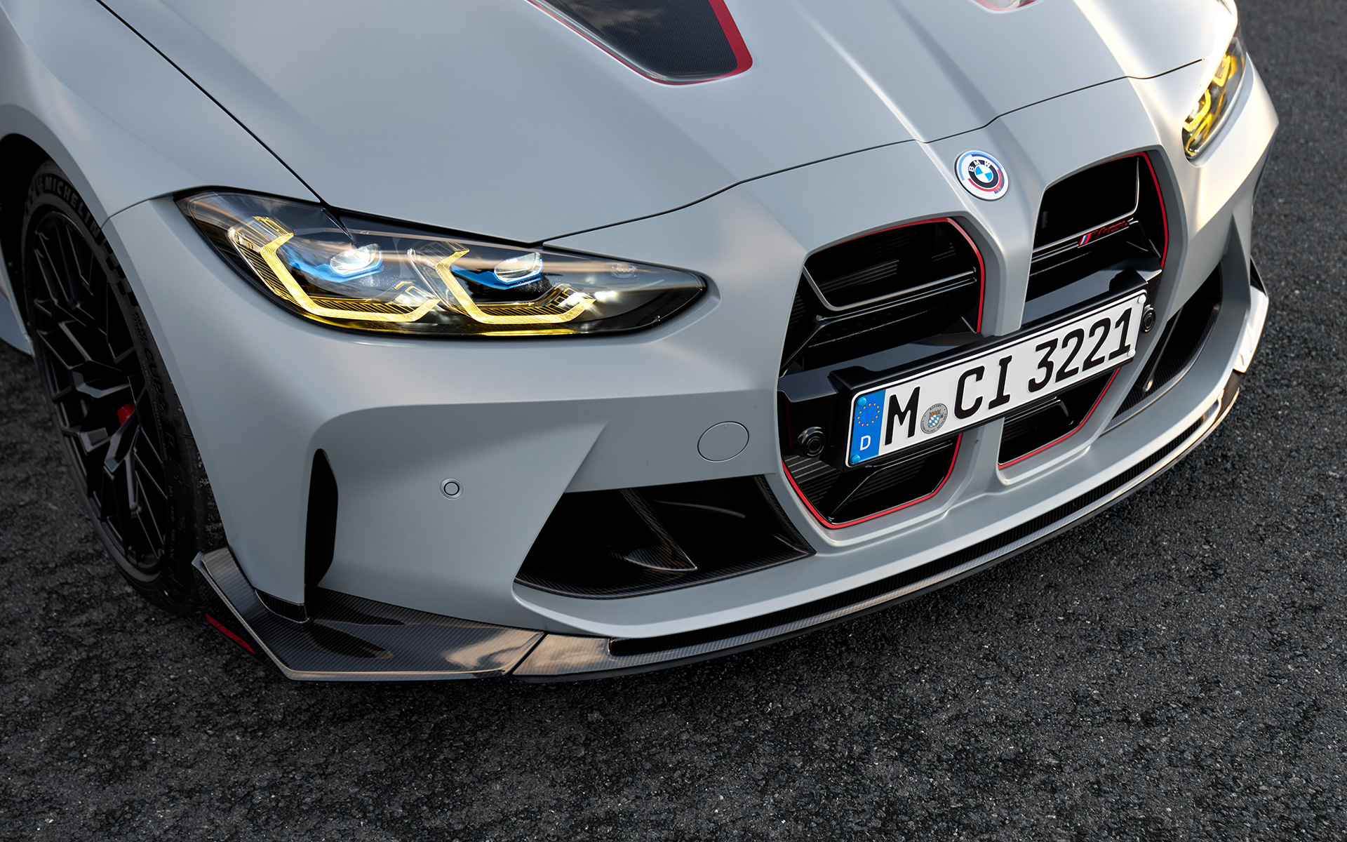 Splitter-ul frontal M Carbon al BMW M4 CSL G82 BMW M4 CSL G82 BMW Individual gri Frozen Brooklyn - splitter frontal M Carbon