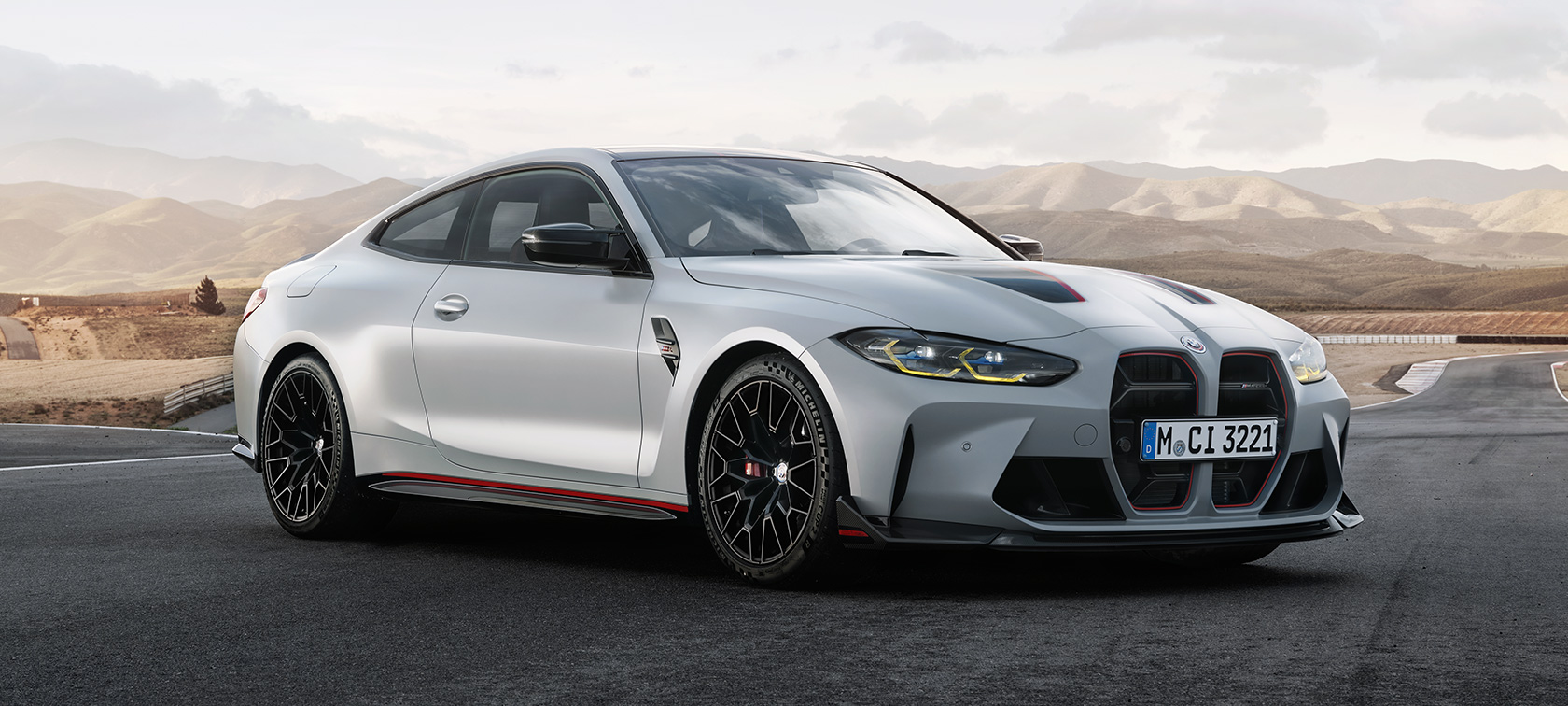 BMW M4 CSL G82 BMW M4 CSL G82 BMW Individual gri Frozen Brooklyn