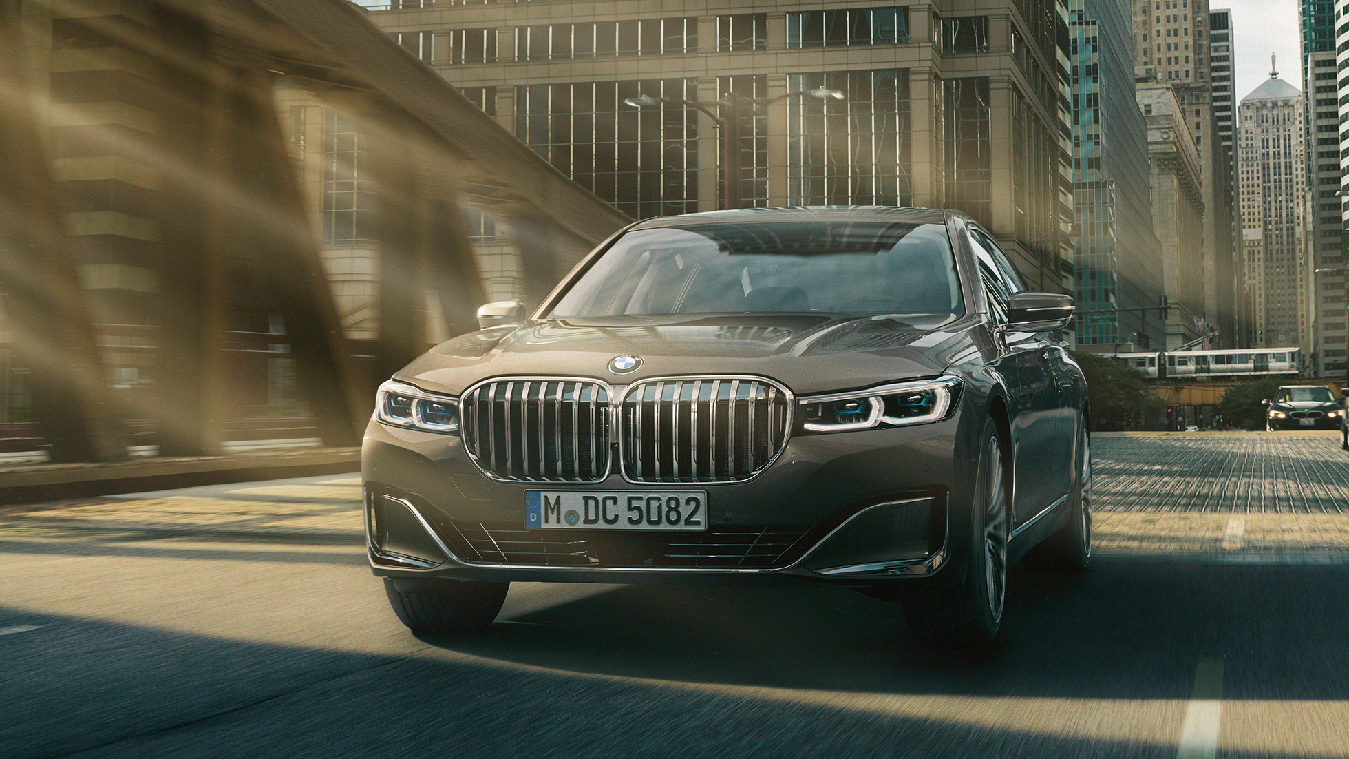 Dinamica de condus Dinamica de condus a BMW M760Li xDrive Sedan