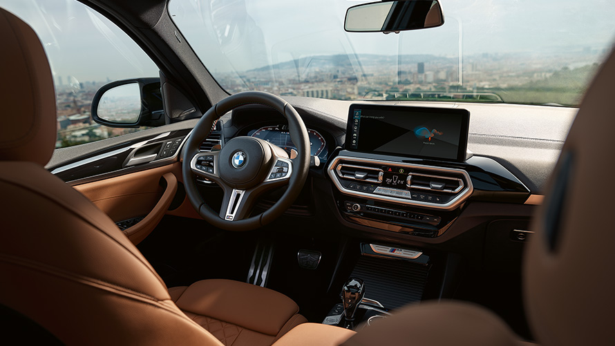 Habitaclul unui BMW X3 M40i G01 LCI Facelift 2021 Habitaclul unui BMW X3 M40i G01 LCI Facelift 2021