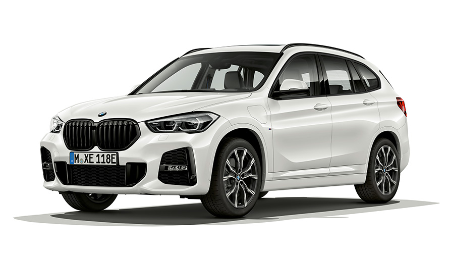 Imagine cu trei sferturi din partea laterală a BMW X1 F48 plug-in hybrid Imagine cu trei sferturi din partea laterală a BMW Seria X BMW X1 F48 plug-in hybrid