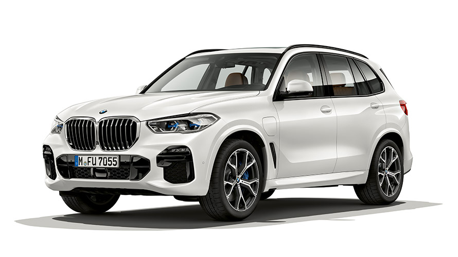 Imagine cu trei sferturi din partea laterală a BMW Seria X BMW X5 G05 plug-in hybrid Imagine cu trei sferturi din partea laterală a BMW Seria X BMW X5 G05 plug-in hybrid