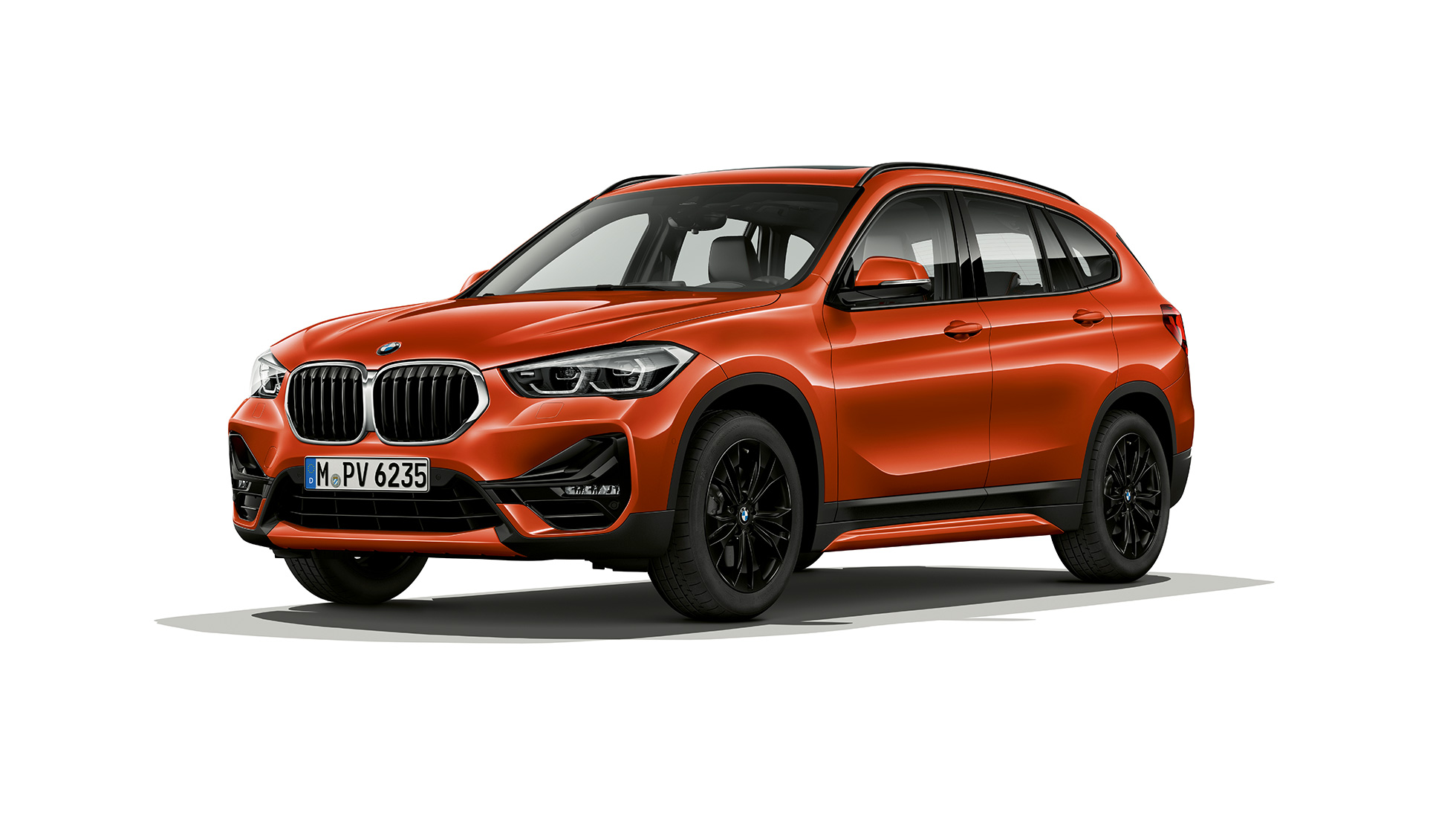 Imagine cu trei sferturi din partea frontală a BMW X1, Model Sport Line Imagine din studio cu trei sferturi din partea frontală a BMW X1, Model Sport Line