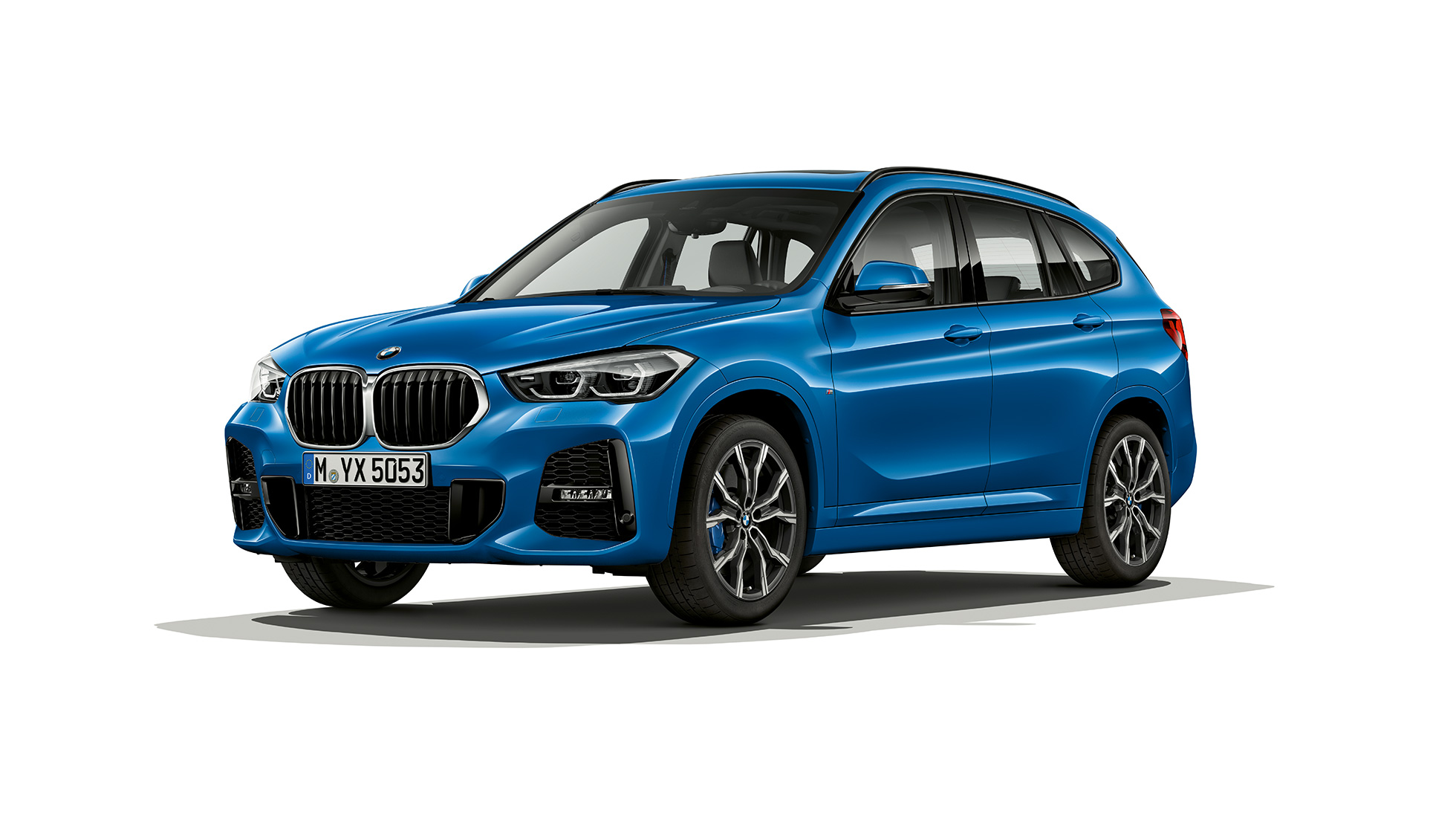 Imagine cu trei sferturi din partea frontală a BMW X1, Model M Sport Imagine din studio cu trei sferturi din partea frontală a BMW X1, Model M Sport