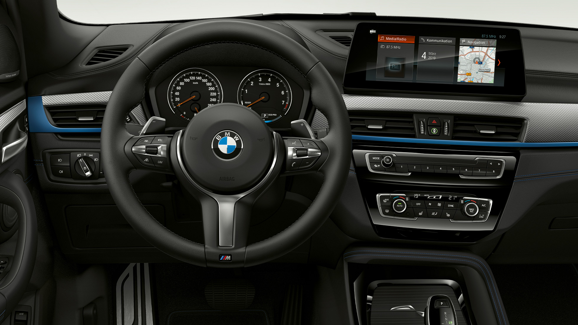 Interiorul BMW X1, Model M Sport Interiorul BMW X1, Model M Sport cu accent pe habitaclu