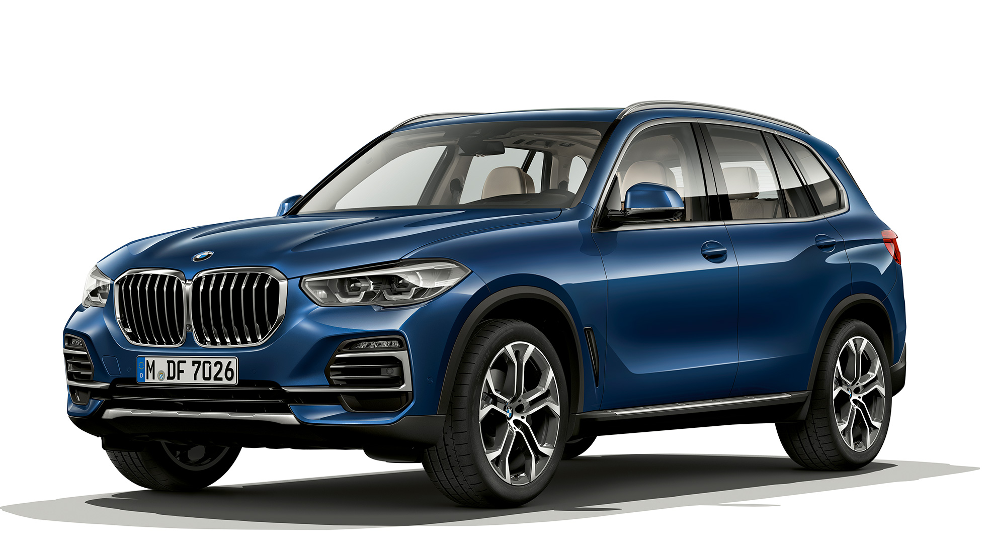 Imagine cu trei sferturi din partea frontală a BMW X5 xDrive40i, Model xLine Imagine cu trei sferturi din partea frontală a BMW X5 xDrive40i, G05, 2018, Model xLine, în Albastru Phytonic metalizat